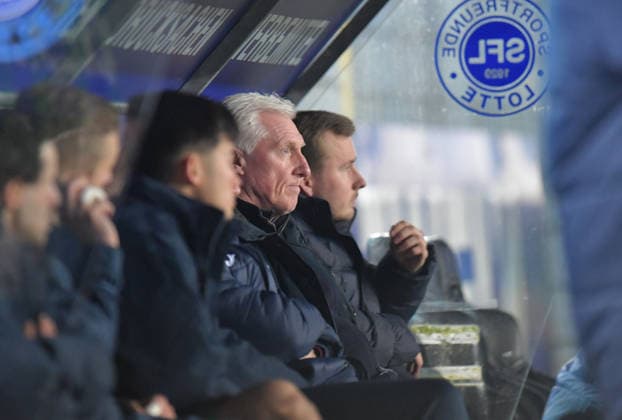18 03 2026, GER, Football, Association Cup Westfalenpokal, Season 2025 2026, Semi-final, Stadion am Lotter Kreuz, Lotte SF Lotte FC Gütersloh 2 1 Rob Reekers Sporting Director FC Gütersloh , Action, Single image, Landscape, Facial expression, Gestures