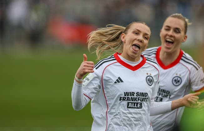 GER, Frankfurt, Eintracht Frankfurt vs Hamburger SV, Google Pixel Bundesliga, Football, DFB, Season 2025 2026, Stadion am Brentanobad, 21 Matchday in picture Elisa Senß Eintracht Frankfurt Women 6 scores the 3 1 by penalty kick, goal, jubilation and joy, emotions DFB DFL REGULATIONS PROHIBIT ANY USE OF PHOTOGRAPHS AS IMAGE SEQUENCES AND OR QUASI VIDEO, 21 03 2026 Copyright: HMBxMedia HendrikxHamelau