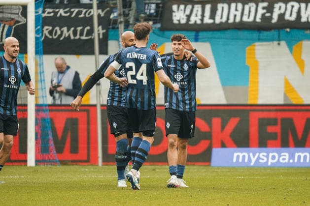 Germany Soccer 3 Liga 2025 2026 , Matchday 30 SV Waldhof Mannheim vs FC Erzgebirge Aue Carl Benz Stadion Mannheim Terrence Boyd SV Waldhof Mannheim, 13 Lukas Klünter Lukas Kluenter SV Waldhof Mannheim, 24 Lovis Bierschenk SV Waldhof Mannheim, 7 Goal, Goal celebration, Cheering, Gesture, Gesture Copyright: xBennetxLongx