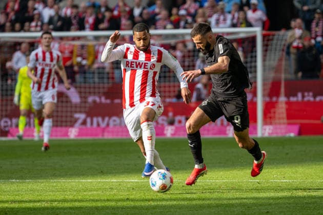Duel between Linton Maina 1 FC Koeln, 37 and Franck Honorat Borussia Moenchengladbach, 09 1 FC Koeln vs Borussia Moenchengladbach, Football, 1 Bundesliga, 27 Matchday, Season 2025 2026, 21 03 2026 DFL DFB Regulations prohibit any use of Photographs as image sequences and or Quasivideo 1 FC Koeln vs Borussia Moenchengladbach, Football, 1 Bundesliga, 27 Matchday, Season 2025 2026, 21 03 2026 Koeln Copyright: xEibner-Pressefoto ThomasxHaeslerx EP_THR