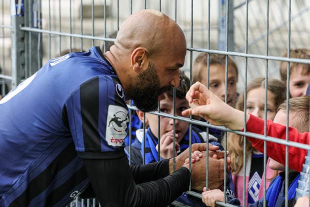 21 03 2026, xhettx, Fussball 3 Liga, SV Waldhof Mannheim Erzgebirge Aue v l Boyd Terrence SV Waldhof Mannheim, 13 with the fans DFL DFB REGULATIONS PROHIBIT ANY USE OF PHOTOGRAPHS as IMAGE SEQUENCES and or QUASI VIDEO