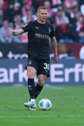 GER, 1 FBL, 1 FC Koeln vs Borussia Moenchengladbach 21 03 2026, Rheinenergie Stadion, Koeln, GER, 1 FBL, 1 FC Koeln vs Borussia Moenchengladbach, in the picture Nico Elvedi Moenchengladbach 30 , single action, full body whole body, ball on foot, nordphotoxGmbHx xMeuter nph00351