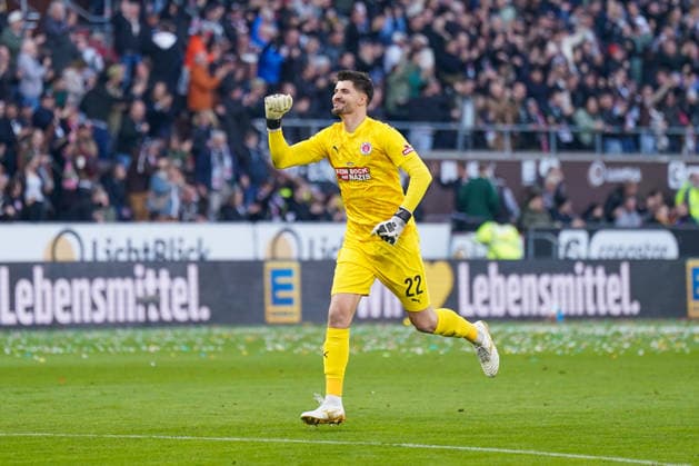 Germany Soccer Bundesliga 2025 2026, 27 Matchday FC St Pauli vs SC Freiburg Millerntor Stadion Hamburg St Pauli Nikola Vasilj FC St Pauli, 22 Joy, emotions, cheering, goal and goal celebration, gesture, gesture, emotion, facial expression, facial expression Copyright: xJOERANxSTEINSIEKx