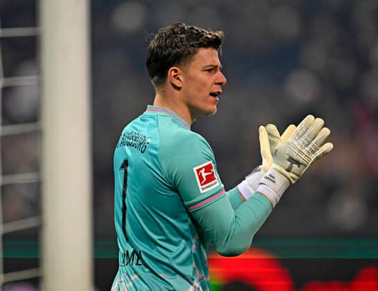 22 03 2026, Soccer 1 Bundesliga 2025 2026, Matchday 27, FC Augsburg VfB Stuttgart, at WWK Arena Augsburg Goalkeeper Finn Dahmen FC Augsburg pensive DFL and DFB regulations prohibit any use of photographs as image sequences and or quasi video