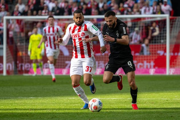 Duel between Linton Maina 1 FC Koeln, 37 and Franck Honorat Borussia Moenchengladbach, 09 1 FC Koeln vs Borussia Moenchengladbach, Football, 1 Bundesliga, 27 Matchday, Season 2025 2026, 21 03 2026 DFL DFB Regulations prohibit any use of Photographs as image sequences and or Quasivideo 1 FC Koeln vs Borussia Moenchengladbach, Football, 1 Bundesliga, 27 Matchday, Season 2025 2026, 21 03 2026 Koeln Copyright: xEibner-Pressefoto ThomasxHaeslerx EP_THR