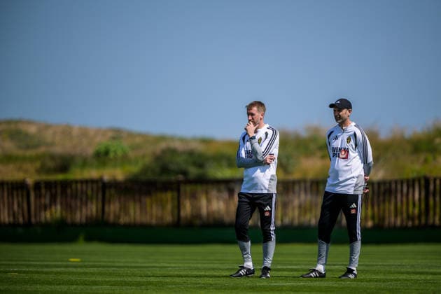 260324 Head coach Graham Potter and assistant coach Andreas Georgson of the Swedish national football team during a training session on March 24, 2026 in Valencia Photo Joel Marklund BILDBYRAN kod JM JM0805 bbeng fotboll football soccer fotball vm kval fifa world cup qualifier qualifier träning practice training sverige sweden sverige a  Copyright: JOELxMARKLUND BB260324JM037