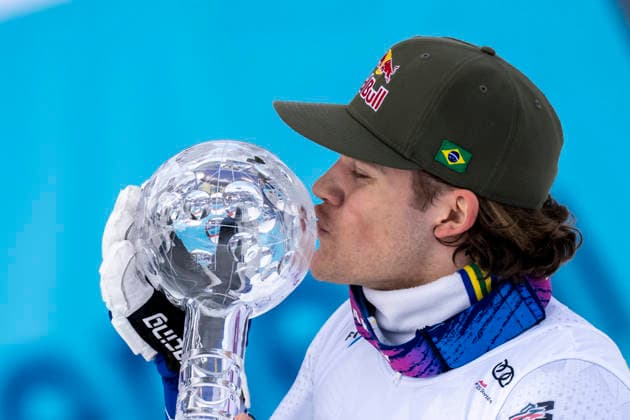 World Cup Final Kvitfjell Hafjell Hafjell 20260324 Lucas Pinheiro Braathen BRA kisses the trophy for the overall victory in the World Cup giant slalom Braathen rode to victory in the World Cup giant slalom race during the World Cup final in Hafjell on Tuesday and thereby secured victory in the World Cup giant slalom overall Photo Cornelius Poppe NTB Hafjell Norway EDITORIAL USE ONLY RESTRICTED USE FOR BETTING COMPANIES  Copyright: xCorneliusxPoppex xNTBx