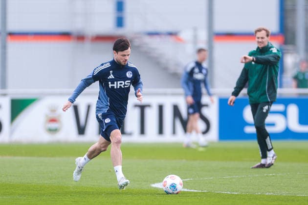 24 03 2026, Football, Training of FC Schalke 04 Adrian Gantenbein FC Schalke 04 Gelsenkirchen Training ground FC Schalke 04 NRW Germany xRHR PHOTO YYx Copyright: RHR-FOTOx RHR-FOTO YY