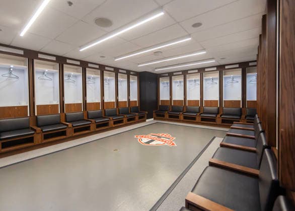 (260325) -- TORONTO, March 25, 2026 -- The players dressing room of the Toronto Stadium is seen in Toronto, Canada, on March 24, 2026. The City of Toronto unveiled the completion of all major upgrades at the Toronto Stadium for the FIFA World Cup, WM, Weltmeisterschaft, Fussball 2026 on Tuesday. With a temporary seating expansion included, the total stadium capacity has increased to 45,000 seats. (Photo by Xinhua) CANADA-TORONTO-FIFA WORLD CUP-STADIUM MAJOR UPGRADES-COMPLETION ZouxZheng