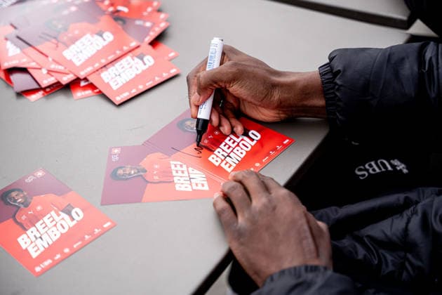 BASEL, SWITZERLAND - MARCH 28: Card being sign by Breel Donald Embolo (7 Switzerland) during the autograph session at Hotel Movenpick on March 28, 2026 in Basel, Switzerland. Copyright: xPriscilaxBütlerx xSPPx Sportspressphoto_SPR119801