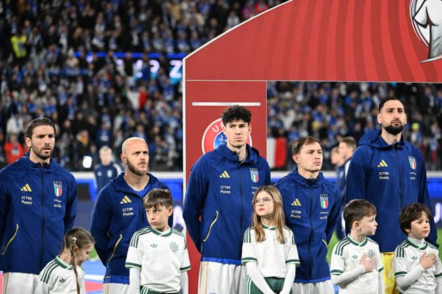 Soccer, FIFA World Cup, WM, Weltmeisterschaft, Fussball 2026 match between Italy-North Ireland Manuel Locatelli of Italy,Federico Di Marco of Italy,Alessandro Bastoni of Italy,Nicolo Barella of Italy,Gianluigi Donnarumma of Italy during national anthem during playoff qualifier Fifa World Cup 2026 match between Italy-North Ireland at the gewiss stadium, Italy, March 26th, 2026. Imago-Images Emmefoto Copyright: xImago-Images Emmefotox
