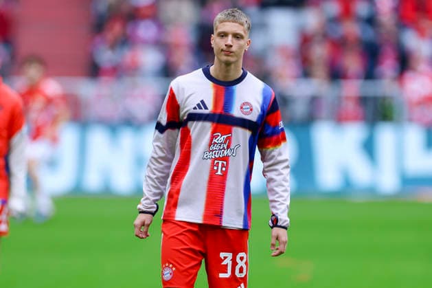 Erblin Osmani FC Bayern Muenchen looks on, Bundesliga, FC Bayern München v 1 FC Union Berlin, Allianz Arena on March 21, 2026 in Munich, Germany Photo by Marco Steinbrenner DeFodi Images Erblin Osmani FC Bayern Muenchen looks on, Bundesliga, FC Bayern München v 1 FC Union Berlin, Allianz Arena, March 21, 2026 in Munich, Germany Photo by Marco Steinbrenner DeFodi Images DFL regulations prohibit any use of photographs as image sequences and or quasi video