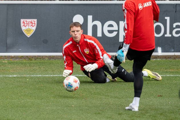Jerik von der Felsen VfB Stuttgart , GER, VfB Stuttgart, Football, 1 Bundesliga, public training, 2025 2026 season, 31 03 2026, DFL REGULATIONS PROHIBIT ANY USE OF PHOTOGRAPHS AS IMAGE SEQUENCES AND OR QUASI VIDEO, GER, VfB Stuttgart, Football, 1 Bundesliga, public training, 2025 2026 season, 31 03 2026, Stuttgart Copyright: xEibner-Pressefoto EdwardxCheungx EP_ECG