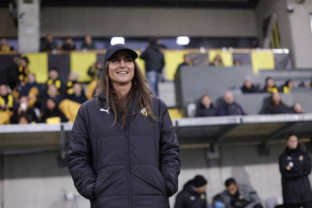 GÖTEBORG, SWEDEN 20260402 Häckens coach Elena Sadiku during Thursdays Europa Cup semi-final between BK Häcken and Eintracht Frankfurt at Nordic Wellness arena Hisingen Arena GÖTEBORG SWEDEN x9200x Copyright: xAdamxIhse TTx EUROPA CUP HÄCKEN-FRANKFURT