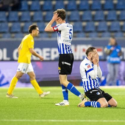 EINDHOVEN , 03-04-2026 , Jan Louwers Stadium , season 2025 2026 , Dutch Keukenkampioendivisie football , FC Eindhoven - De Graafschap , Picture shows FC Eindhoven player Kevin van Veen and FC Eindhoven player Daan Huisman after an attempt of FC Eindhoven player Kevin van Veen Eindhoven - Graafschap  x202818903x Copyright: