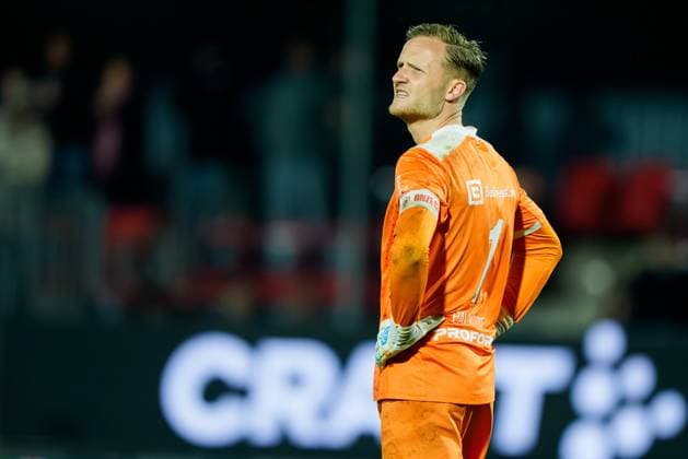 ALMERE , 03-04-2026 , Yanmar stadium , season 2025 2026 , Dutch Keuken Kampioen Divisie football , match between Almere City and TOP Oss , Picture shows TOP Oss goalkeeper Mike Havekotte after the 2-1 Almere City - TOP Oss  x202819116x Copyright: