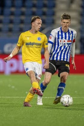 EINDHOVEN , 03-04-2026 , Jan Louwers Stadium , season 2025 2026 , Dutch Keukenkampioendivisie football , FC Eindhoven - De Graafschap , Picture shows De Graafschap player Fedde de Jong FC Eindhoven player Daan Huisman Eindhoven - Graafschap  x202819179x Copyright: