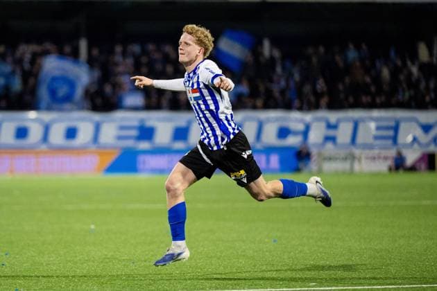 EINDHOVEN , 03-04-2026 , Jan Louwers Stadium , season 2025 2026 , Dutch Keukenkampioendivisie football , FC Eindhoven - De Graafschap , Picture shows FC Eindhoven player Sven Simons celebrates the 2-1 Eindhoven - Graafschap  x202820217x Copyright: