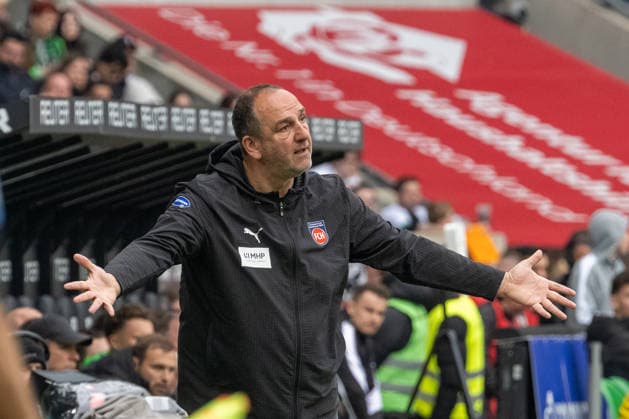Frank Schmidt FC Heidenheim, Head Coach is not satisfied Borussia Moenchengladbach vs 1 FC Heidemheim, Football, 1 Bundesliga, 28 Matchday, Season 2025 2026, 04 04 2026 DFL DFB Regulations prohibit any use of Photographs as image sequences and or Quasivideo Borussia Moenchengladbach vs 1 FC Heidenheim, Football, 1 Bundesliga, 28 Matchday, Season 2025 2026, 04 04 2026 Moenchengladbach Copyright: xEibner-Pressefoto ThomasxHaeslerx EP_THR