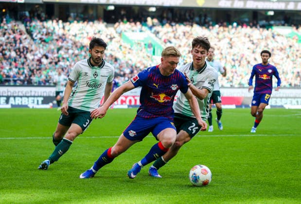 Germany Soccer Bundesliga 2025 2026, Matchday 28 SV Werder Bremen vs RB Leipzig Weserstadion Stadion Bremen Conrad Harder RB Leipzig, 11 Patrice ÄaoviÄ‡ Patrice Covic SV Werder Bremen, 24 Yukinari Sugawara SV Werder Bremen, 3 Bremen Copyright: xAymanxAlahmedx