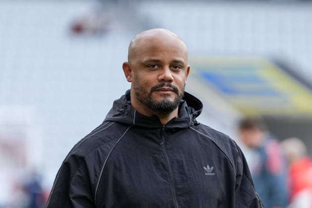 Vincent Kompany FC Bayern Munich, Head Coach Portrait, Portrait , Germany, Football, 1 Bundesliga, 28 Matchday, 2025 2026, SC Freiburg vs FC Bayern Munich, 04 04 2026, Europa Park Stadion, Freiburg, Germany DFL REGULATIONS PROHIBIT ANY USE OF PHOTOGRAPHS AS IMAGE SEQUENCES AND OR QUASI VIDEO Freiburg Europa Park Stadion Baden Württemberg Germany Copyright: xArnexAmbergx