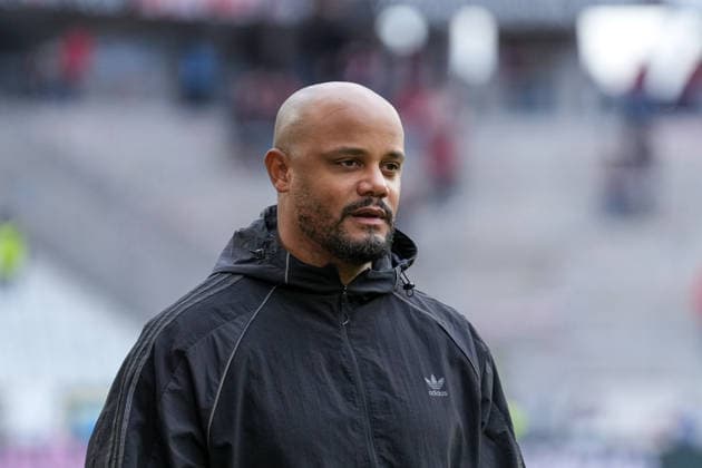 Vincent Kompany FC Bayern Munich, Head Coach , Portrait, Portrait , Germany, Football, 1 Bundesliga, 28 Matchday, 2025 2026, SC Freiburg vs FC Bayern Munich, 04 04 2026, Europa Park Stadion, Freiburg, Germany DFL REGULATIONS PROHIBIT ANY USE OF PHOTOGRAPHS AS IMAGE SEQUENCES AND OR QUASI VIDEO Freiburg Europa Park Stadion Baden Württemberg Germany Copyright: xArnexAmbergx