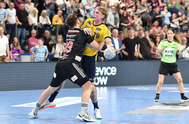 05 04 2026 Handball 1 Bundesliga DAIKIN HBL Season 2025 2026 27 Matchday HC Erlangen Metropolregion Nürnberg HCE Rhein Neckar Löwen OGo xogox Tobias Buck 39, HC Erlangen HCE Edwin Aspenbäck 78, Rhein Neckar Löwen