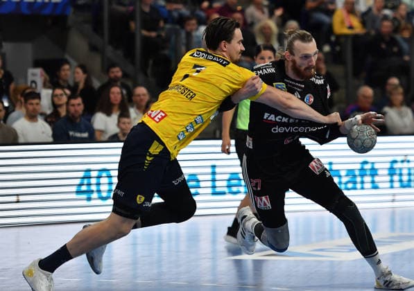 05 04 2026 Handball 1 Bundesliga DAIKIN HBL Season 2025 2026 27 Matchday HC Erlangen Metropolregion Nuremberg HCE Rhein Neckar Löwen OGo xogox Robert Timmermeister 7, Rhein Neckar Löwen Antonio Metzner 27, HC Erlangen HCE