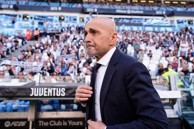 JuventusÕ head coach Luciano Spallettiduring the Serie A soccer match between Juventus Fc and Genoa the Juventus Stadium in Turin, north west Italy - April 6, 2026. - Soccer  Copyright: xFabioxFerrari LaPressex