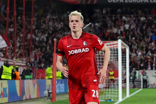 Matthias Ginter SC Freiburg, 28 , Germany, Soccer, UEFA Europa League, Quarterfinals, 2025 2026, SC Freiburg vs Celta Vigo, 09 04 2026, Freiburg im Breisgau Europa Park Stadion Stadion am Deutschland Copyright: xGrantxHubbsx