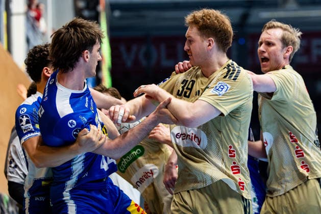 10 04 2026, GER, Handball, Men, Season 25 26, Daikin 1 Bl, 28 Matchday, ThSV Eisenach TSV Hannover Burgdorf Gian Attenhofer ThSV Eisenach,11 , Stephan Seitz ThSV Eisenach,44 , Lukas Stutzke TSV Hannover Burgdorf 99817 Eisenach Werner Assmann Halle Am Sportp Thueringen Germany
