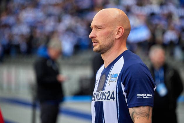 Toni Leistner Hertha BSC, 37 , GER, Hertha BSC vs ,1 FC Kaiserslautern, 2 Bundesliga, Season 2025 2026, 29 Matchday, 11 04 2026 DFL REGULATIONS PROHIBIT ANY USE OF PHOTOGRAPHS AS IMAGE SEQUENCES AND OR QUASI VIDEO GER, Hertha BSC vs ,1 FC Kaiserslautern, 2 Bundesliga, Season 2025 2026, 29 Matchday, 11 04 2026 Berlin Copyright: xClaudiusxRauch,xEibner-Pressefotox xClaudiusxRauchx EP_CRH