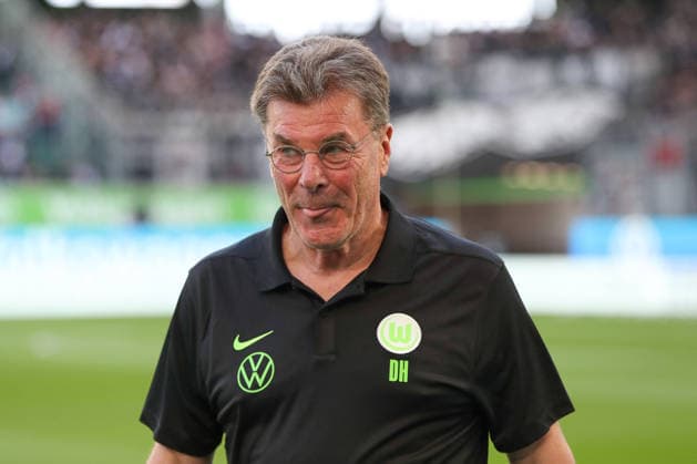 11 04 2026, xgox, Soccer 1 Bundesliga VfL Wolfsburg Eintracht Frankfurt emspor, v l Dieter Hecking Wolfsburg, Coach DFL DFB REGULATIONS PROHIBIT ANY USE OF PHOTOGRAPHS as IMAGE SEQUENCES and or QUASI VIDEO Wolfsburg