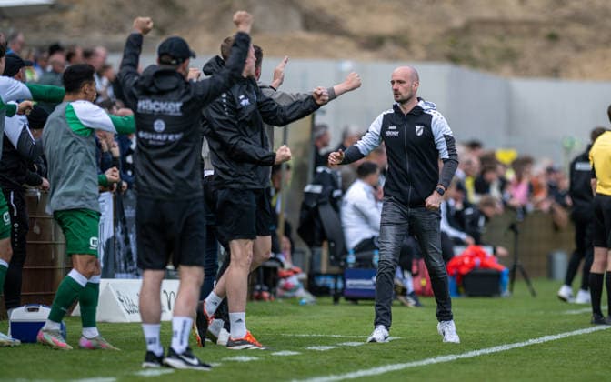 Soccer, Season 2025 2026, Regionalliga West, 11 04 2026, Matchday 29, Men, 1 FC Bocholt black vs SV Roedinghausen green Lars Fleischer Coach SV Roedinghausen , Bocholt Stadion am Huenting Nordrhein Westfalen Germany 260411_fb_1fc-bocholt_sv-roedinghausen_50894