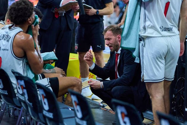 Anton Gavel BMA365 Bamberg Baskets, Headcoach in timeout GER, ratiopharm ulm vs BMA365 Bamberg Baskets, Basketball, Matchday 29, EasyCredit BBL, Season 2025 2026, 11 04 2026 GER, ratiopharm ulm vs BMA365 Bamberg Baskets, Basketball, Matchday 29, EasyCredit BBL, Season 2025 2026, 11 04 2026 Neu Ulm Copyright: xEibner-Pressefoto GeraldxOelze-dexStoppanyx EP_ODS