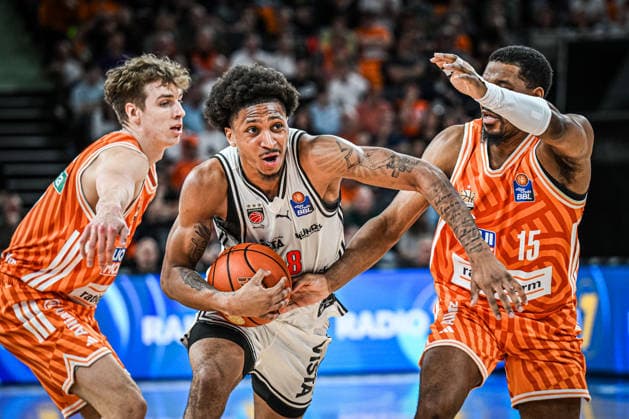 Neu Ulm, Germany, 11 04 26 Tobias Jensen ratiopharm ulm , Demarcus Marquette Demonia BMA365 Bamberg Baskets andJustin Simon ratiopharm ulm battle for the ball during the Basketball Bundesliga match between ratiopharm ulm vs BMA365 Bamberg Baskets at ratiopharm Arena on April 11, 2026 in Neu Ulm, Germany Photo by Harry Langer DeFodi Images ratiopharm Arena, Germany, 11 04 26 Tobias Jensen ratiopharm ulm , Demarcus Marquette Demonia BMA365 Bamberg Baskets andJustin Simon ratiopharm ulm battle for the ball during the Basketball Bundesliga match between ratiopharm ulm vs BMA365 Bamberg Baskets at Neu Ulm on April 11, 2026 in ratiopharm Arena, Germany Photo by Harry Langer DeFodi Images Photo by Harry Langer DeFodi Images
