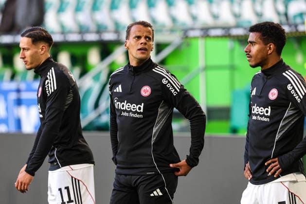 Timothy Chandler Eintracht Frankfurt,22 1 Soccer Bundesliga Season 2025 2026 Point Match VfL Wolfsburg vs Eintracht Frankfurt at the Volkswagen Arena in Wolfsburg Soccer,Germany,Man,Men,11 04 2026