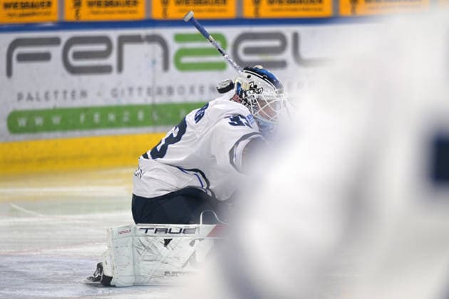 Philipp Maurer EC Kassel Huskies, 33 Goalie at the puck Bietigheim Steelers vs Kassel Huskies, Ice Hockey, DEL 2, PlayOff Game 6, Season 2025 2026, 12 04 2026 Bietigheim Steelers vs Kassel Huskies, Ice Hockey, DEL 2, PlayOff Game 6, Season 2025 2026, 12 04 2026 Bietigheim Copyright: xEibner-Pressefotox EP_TBR