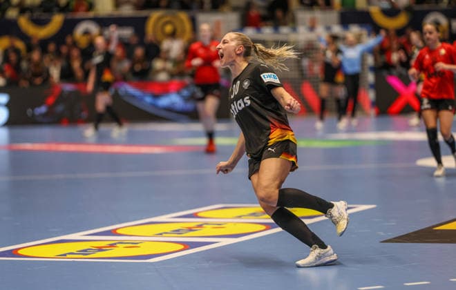 GER, Hamm, Germany vs Belgium, EHF EURO Qualifiers, Handball, EHF, Season 2025 2026, WESTPRESS arena, 6 Matchday in picture Jenny Behrend Germany Handball Women 30 , Goal, Cheering and Joy, Emotions DFB DFL REGULATIONS PROHIBIT ANY USE OF PHOTOGRAPHS AS IMAGE SEQUENCES AND OR QUASI VIDEO, 12 04 2026 Copyright: HMBxMedia HendrikxHamelau