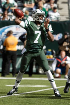 October 26, 2014: New York Jets quarterback Geno Smith (7) in action during the NFL, American Football Herren, USA game between the Buffalo Bills and the New York Jets at MetLife Stadium in East Rutherford, New Jersey. The Bills won 43-23. (Christopher Szagola Cal Media) Copyright: xChrisxSzagolax