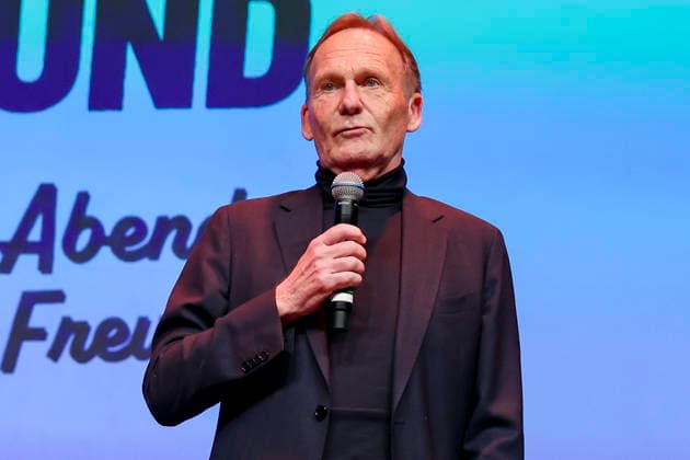 President Hans Joachim Watzke Borussia Dortmund looks on, talk round, Reiner Calmund A round evening with soccer friends, leisure center on April 13, 2026 in West, Germany Photo by Marco Steinbrenner DeFodi Images President Hans Joachim Watzke Borussia Dortmund looks on, talk round, Reiner Calmund A round evening with soccer friends, leisure center West, April 13, 2026 in Dortmund, Germany Photo by Marco Steinbrenner DeFodi Images