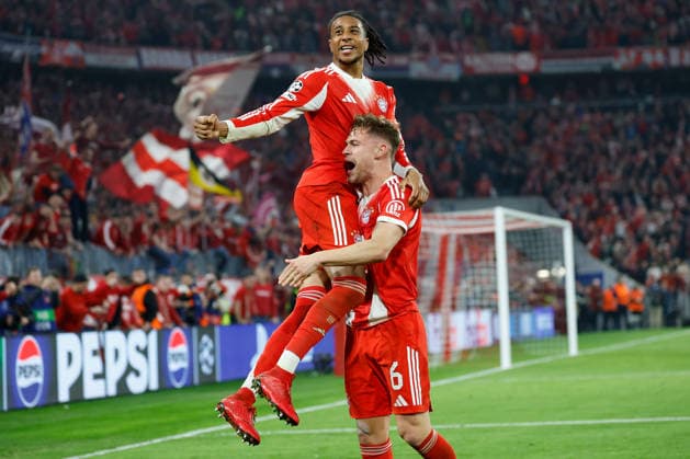 15 04 2026, xjrdrx, Football UEFA Champions League, FC Bayern Muenchen Real Madrid v l Torjubel nach dem Tor zum celebrating the goal celebrate 4 3 durch Michael Olise FC Bayern Muenchen mit Joshua Kimmich FC Bayern Muenchen DFL DFB REGULATIONS PROHIBIT ANY USE OF PHOTOGRAPHS as IMAGE SEQUENCES and or QUASI VIDEO Muenchen