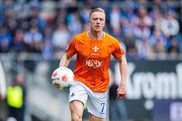 04 04 2026 Soccer, 2025 2026, 2 Bundesliga, 28 Matchday, DSC Arminia Bielefeld SV Darmstadt 98 Isac Lidberg Darmstadt with ball DFL REGULATIONS PROHIBIT ANY USE OF PHOTOGRAPHS AS IMAGE SEQUENCES AND OR QUASI VIDEO