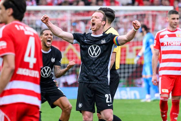 v l Maximilian Arnold VfL Wolfsburg, 27 , joy, jubilation, victory, final score 1 2, GER, Berlin, 1 FC Union Berlin vs VfL Wolfsburg, 1 Bundesliga, Football, DFB, Matchday 30, Season 2025 2026, Alte Försterei, DFB DFL REGULATIONS PROHIBIT ANY USE OF PHOTOGRAPHS AS IMAGE SEQUENCES AND OR QUASI VIDEO, April 18, 2026, Copyright: HMBxMedia UwexKoch