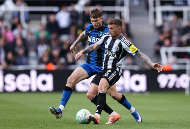 Newcastle United s Kieran Trippier shields the ball from Bournemouth s David Brooks Newcastle United v AFC Bournemouth, Premier League, Football, St James Park, Newcastle, UK - 18 Apr 2026Newcastle St James Park United Kingdom EDITORIAL USE ONLY No use with unauthorised audio, video, data, fixture lists, club league logos or live services. Online in-match use limited to 120 images, no video emulation. No use in betting, games or single club league player publications. Copyright: xAlexxDodd Shutterstockx 16832147bj
