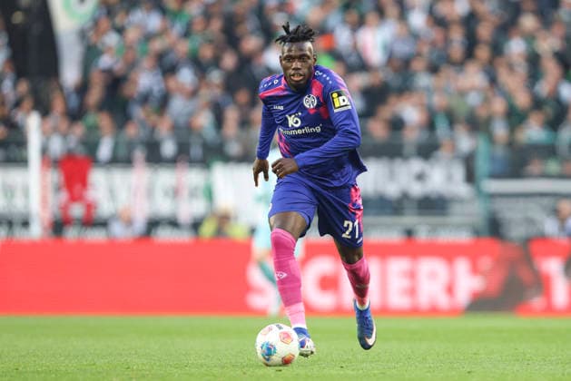 Danny da Costa 1 FSV Mainz 05 in action, on the ball, individual action during the Bundesliga match between Borussia Mönchengladbach and 1 FSV Mainz 05, Stadion im Borussia Park on April 19, 2026 in Mönchengladbach, Germany Photo by Oliver Kaelke DeFodi Images Danny da Costa 1 FSV Mainz 05 controls the ball during the Bundesliga match between Borussia Mönchengladbach and 1 FSV Mainz 05 at Stadion im Borussia Park on April 19, 2026 in Mönchengladbach, Germany Photo by Oliver Kaelke DeFodi Images DFL regulations prohibit any use of photographs as image sequences and or quasi video Photo by Oliver Kaelke DeFodi Images