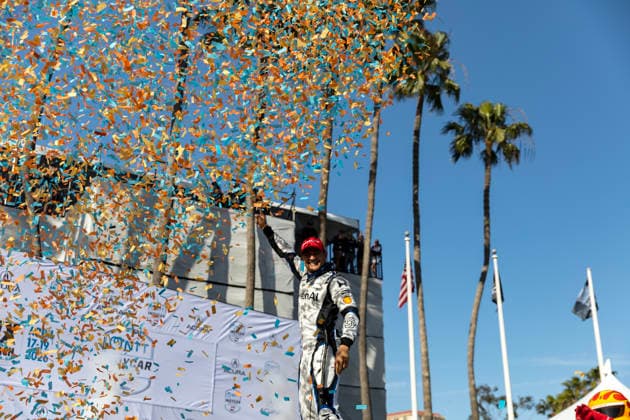 April 19, 2026, Long Beach, Ca, USA: NTT IndyCar, Indy Car, IRL, USA SERIES driver, ALEX PALOU (10) (ESP) of Barcelona, Spain, wins the Acura Grand Prix of Long Beach at The Streets of Long Beach in LONG BEACH, CA. NTT INDYCAR SERIES: April 19, 2026: Acura Grand Prix Of Long Beach: Alex Palou - ZUMAa161 20260419_aaa_a161_007 Copyright: xWalterxG.xArcexSr.x
