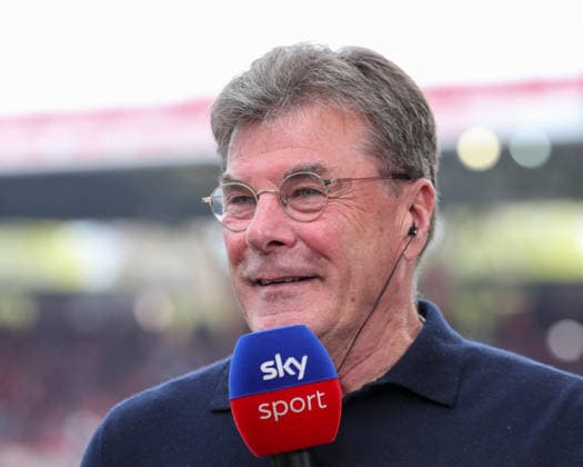 18 04 2026, xtgx, Fußball 1 Bundesliga, 1 FC Union Berlin VfL Wolfsburg emspor, v l Dieter Hecking Wolfsburg, Trainer Portrait, Portraet, Einzelbild DFL DFB REGULATIONS PROHIBIT ANY USE OF PHOTOGRAPHS as IMAGE SEQUENCES and or QUASI VIDEO Berlin
