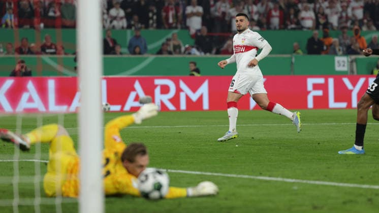 Stuttgart, Football DFB Cup semi-final VfB Stuttgart vs SC Freiburg , Deniz Undav VfB scores the goal to make it 1-0