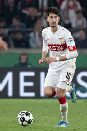 Atakan Karazor VfB Stuttgart, 16 GER, VfB Stuttgart vs SC Freiburg, Football, Men, DFB Pokal, Semifinal, Season 2025 2026, 23 04 2026, DFL DFB REGULATIONS PROHIBIT ANY USE OF PHOTOGRAPHS AS IMAGE SEQUENCES AND OR QUASI VIDEO, GER, VfB Stuttgart vs SC Freiburg, Football, Men, DFB Pokal, Semifinal, Season 2025 2026, 23 04 2026 Stuttgart Copyright: xEibner-Pressefoto WolfgangxFrankx EP_WFK